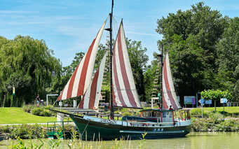 Hundertwasser-Schiff „Regentag“